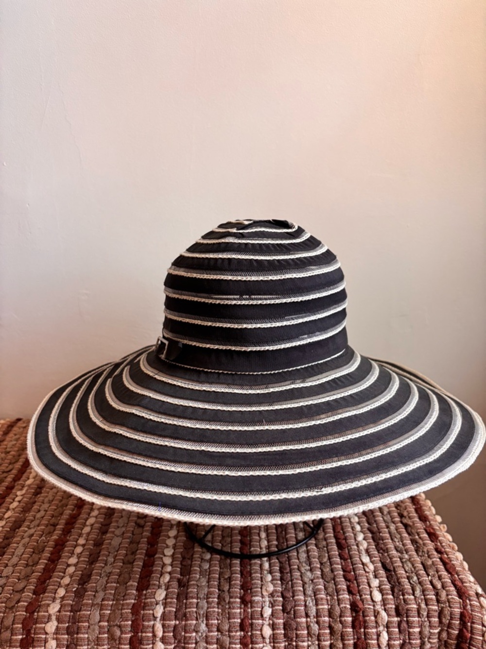 Toucan Collection Black and White Wide Brim Hat - Picture 4 of 8